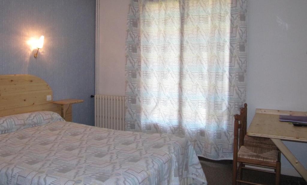Hotel Des Rochers Marvejols Pokoj fotografie